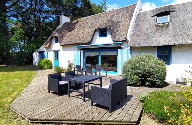 Le Baluchon-Chaumière by the sea