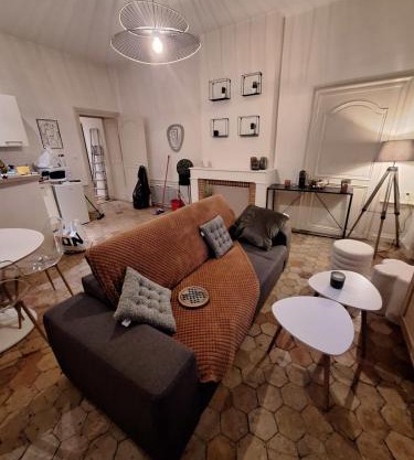 Le Clémenceau face à la Charente 2 chambres