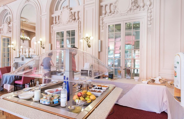 Le Grand Hotel