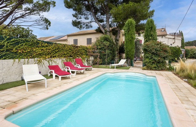 Le Guiguet - Mas provençal avec piscine pour 10