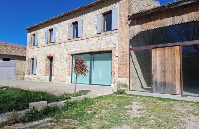 Le Mas de Bonnafoux. Privatize a mas in Provence!