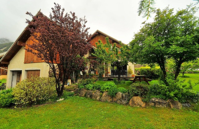 Le Pied des Thûres - Family Chalet to host memorable moments!