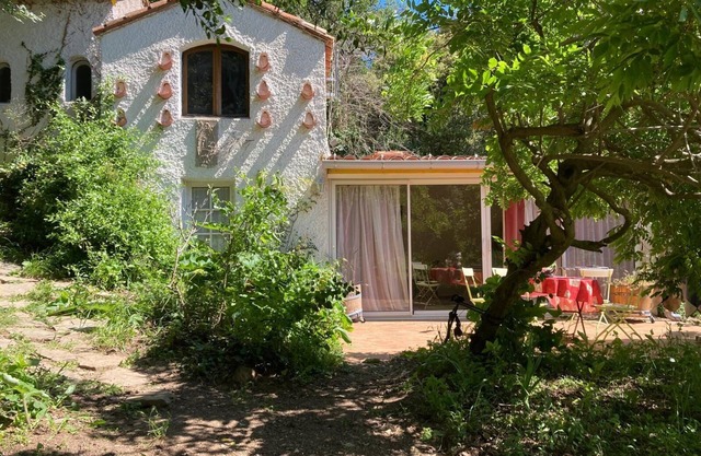 Le pigeonnier du Moulin, with swimming pool, in the mountains, near the sea and Spain