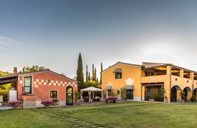 Leccio - Apartment with swimming pool