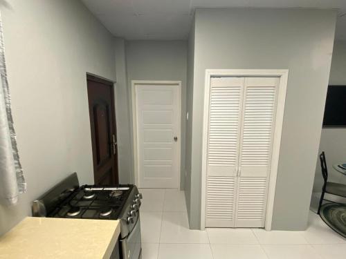 LeeCarT Properties
