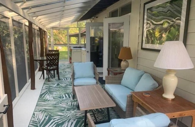 Lemon Tree Lanai