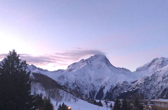 Les 2 Alpes - Beautiful studio, facing south, at the foot of the slopes.