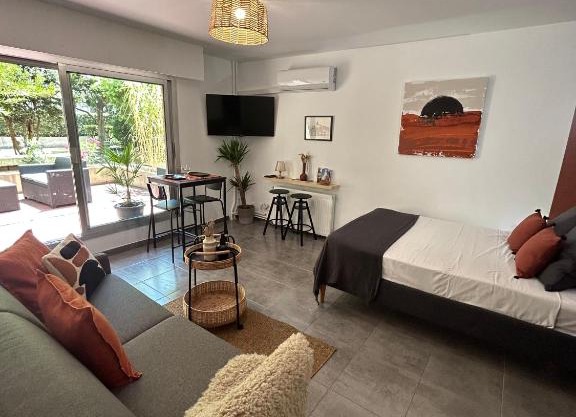 Les Appartements d'Edmond Rome Favier