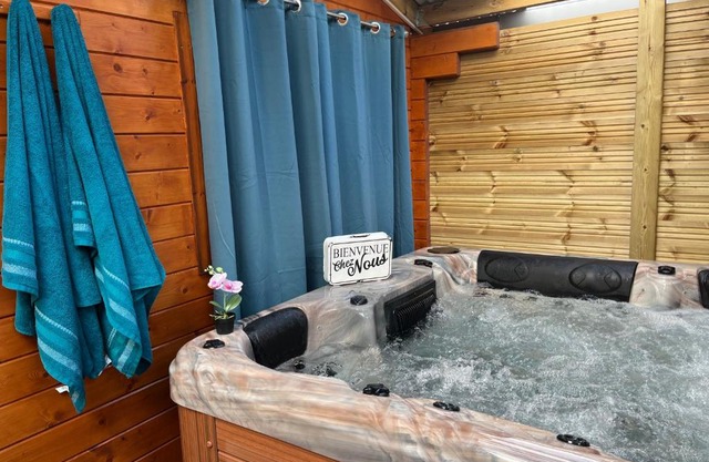 Les Chalets de Marie - Jacuzzi SPA privatif sans vis à vis , vue mer