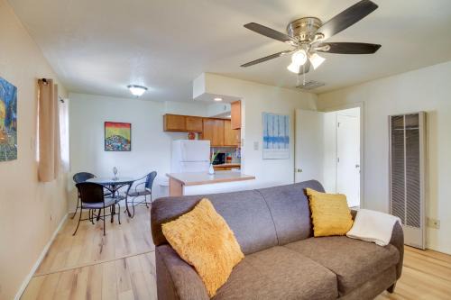 Less Than 1 Mi to Downtown Cozy Albuquerque Apartment