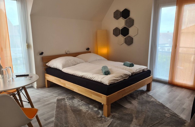 Light-flooded guest room - Mainwiesen