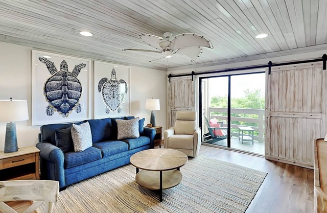 Lighthouse Point 22A | Great Views, Pool Access