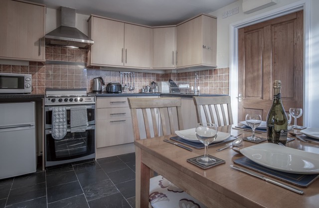 Lilac Cottage - 1 Bed Cottage - Amroth