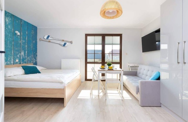 Liliowa 3 | Bright Apartment | Balcony | Parking