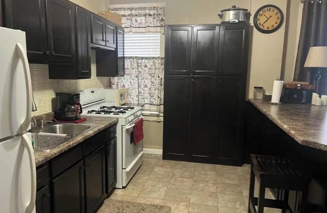 Little Boonville Apartment