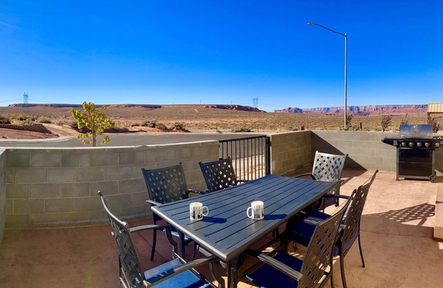 🏜️Local VIEW~🐶Pet Friendly-🚤BOAT Parking~Close to AntelopeCanyon~HorseshoeBnd