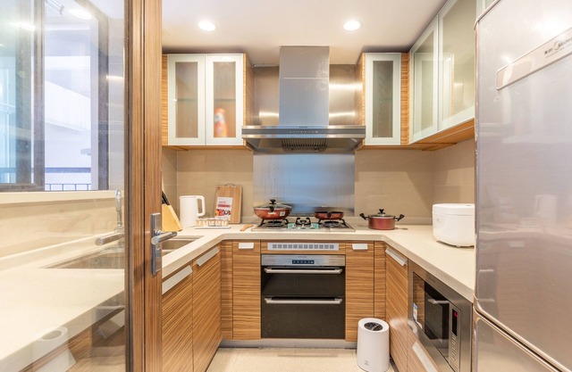 Locals Boutique Apartment Huafa Plaza 28
