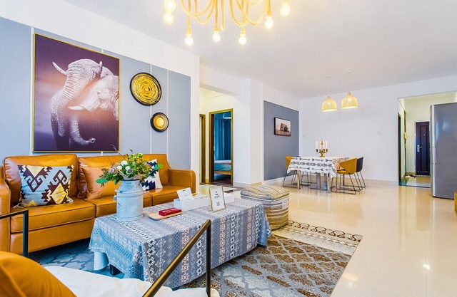Locals Boutique Apartment Jiuzhou Port.7