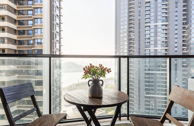 Locals Boutique Apartment WanzaiCEC No.6