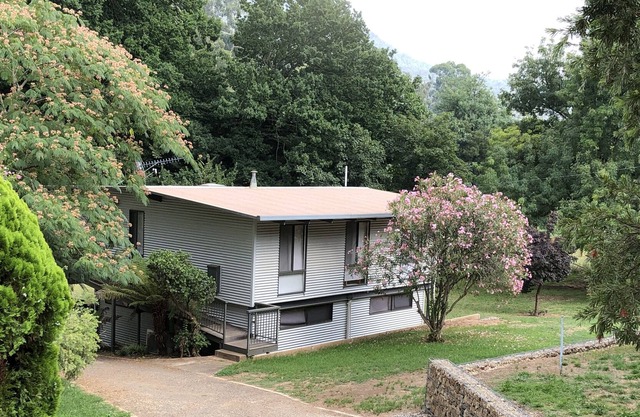 Located in the heart of Jamieson, Victoria