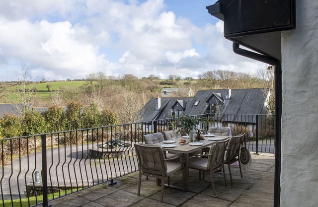 Lodge 21, Hustyns - a lodge that sleeps 6 guests in 3 bedrooms