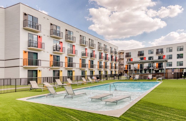 Lodgeur at Mid Main Lofts