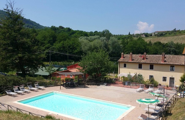 Lodging in a wine estate,private Terrace,pool,Wi-Fi,village walk distance,sl 10