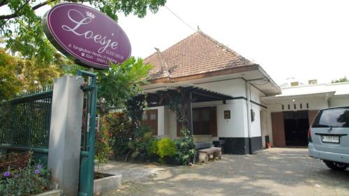 Loesje Guesthouse