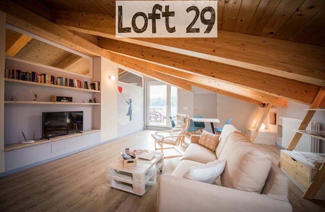 Loft, sunny attic of 85 square meters. with terrace overlooking the mountains