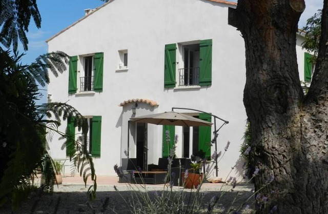 Logement au Bord de la Riviére "la Maison de Gaston"