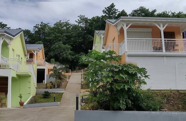 Logement résidentiel F2 "ZOTOLAN" - Vue mer et montagne