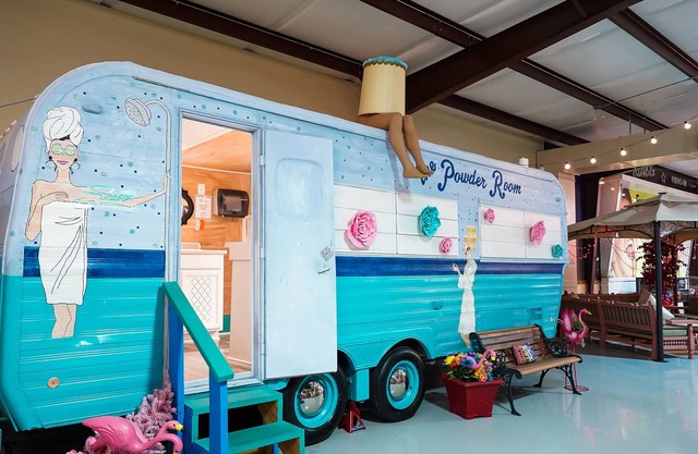 Lone Star Glamp Inn