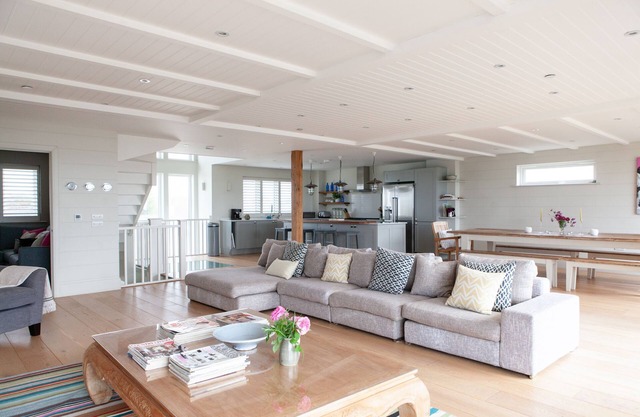 Long Island-Bracklesham Bay