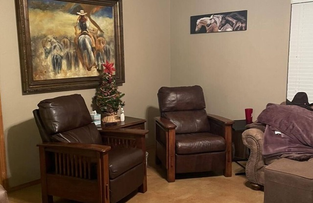 Long or short term rentals welcome, dish satellite,hispeedinternet,sleeps 12