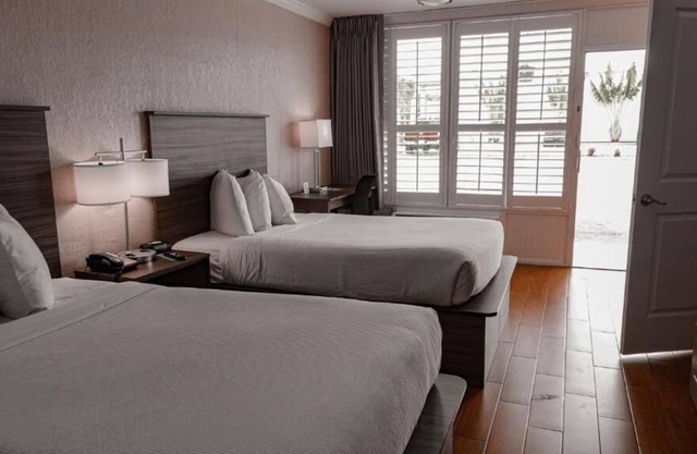 Look No Further! Free Breakfast & Parking, Near Museum of Arts and Science