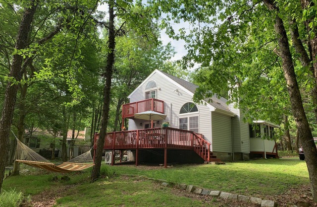 Looking forward to Fall? Hike and relax in the Poconos! Stay at this cozy chalet