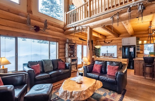 Loor-U-Inn. Luxury Log Home/7 Beds & Hottub Apex Mountain