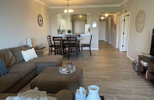 Lovely 2 bedroom+den, 2 bath condo in gated community