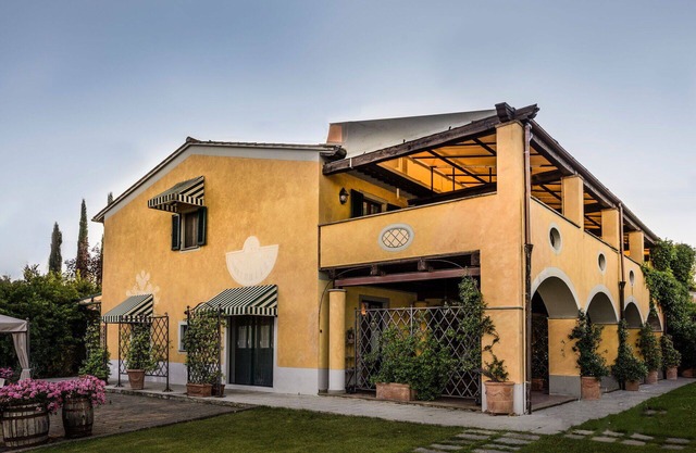 Lovely apartment for 4 people with WIFI, pool and TV
