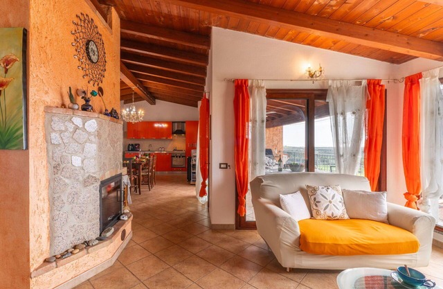 Lovely apartment for 6 people with A/C, TV and terrace