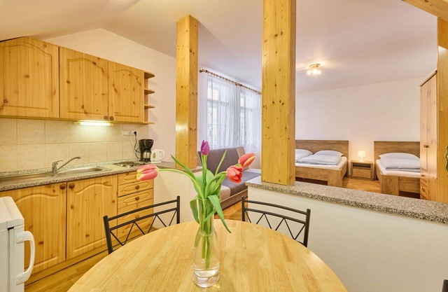 Lovely apartment for 3 people with WIFI, TV and parking