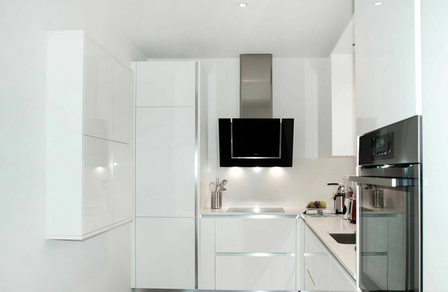 Lovely apartment for 4 guests with WIFI, TV, balcony, pets allowed, panoramic view and parking