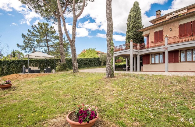 Lovely apartment in Monteriggioni