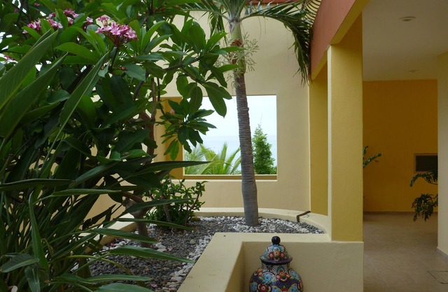 Lovely Beach-Front East Cape Condo