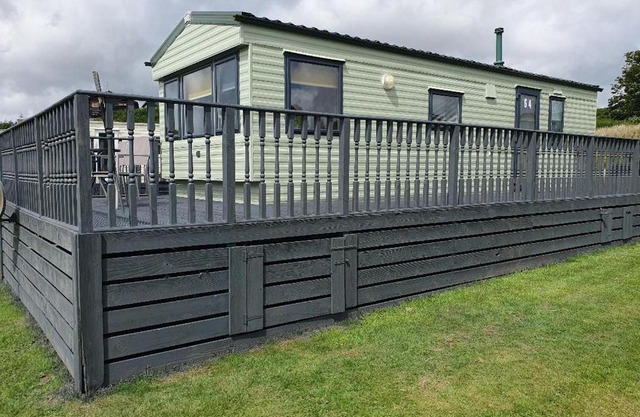 Lovely Caravan With Decking At Three Lochs Holiday Park In Scotland Ref 93064tl