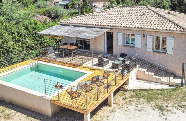 Lovely home in Bordezac with WiFi