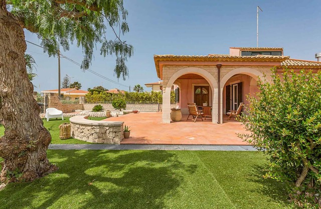 Lovely home in Marina di Modica