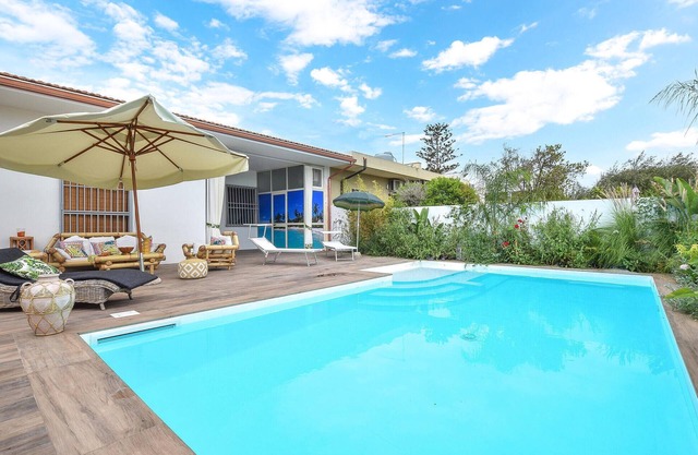 Lovely home in Marina di Modica