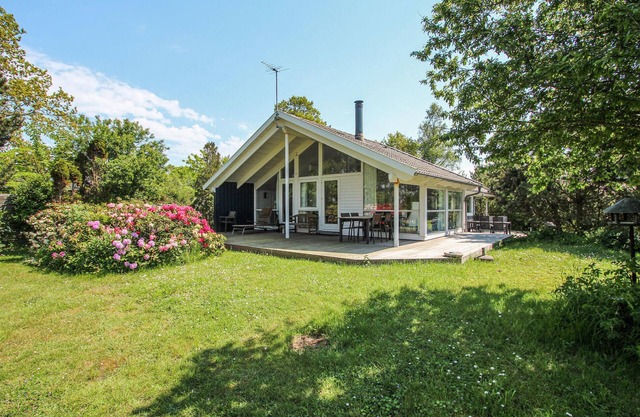 Lovely home in Samsø with WiFi