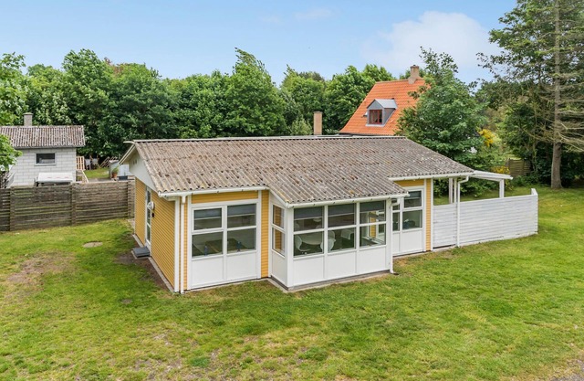 Lovely home in Samsø with WiFi